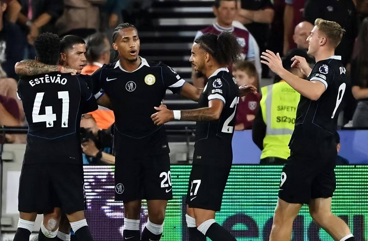 並且在世界 並且在世界